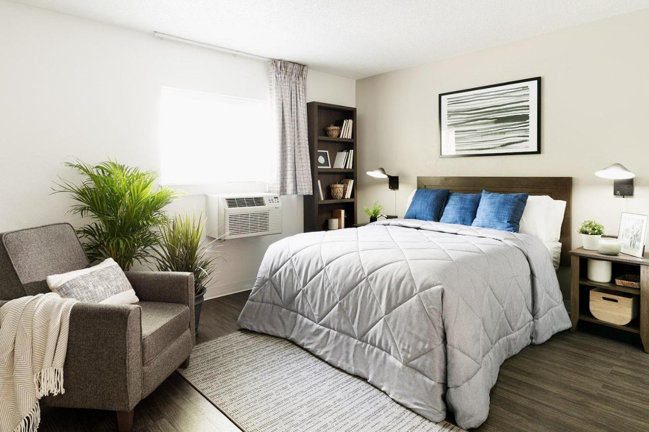 Intown Suites Extended Stay St. Louis Mo - St. Charles Saint Charles Eksteriør billede
